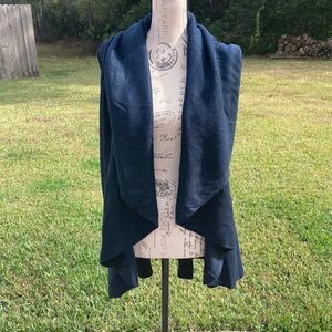Look very deep blue almost black cardigan shrug,‎ one size fits most